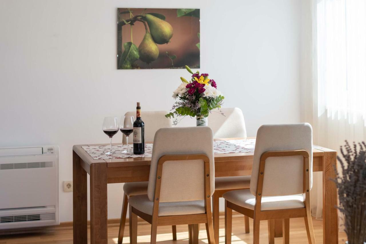 Apartment House Ivan John Подстрана Екстериор снимка