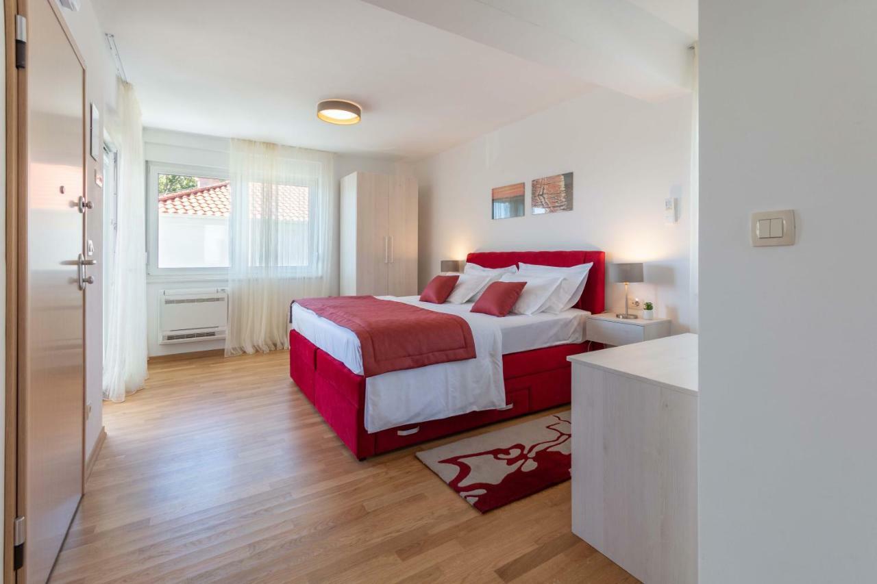 Apartment House Ivan John Подстрана Екстериор снимка