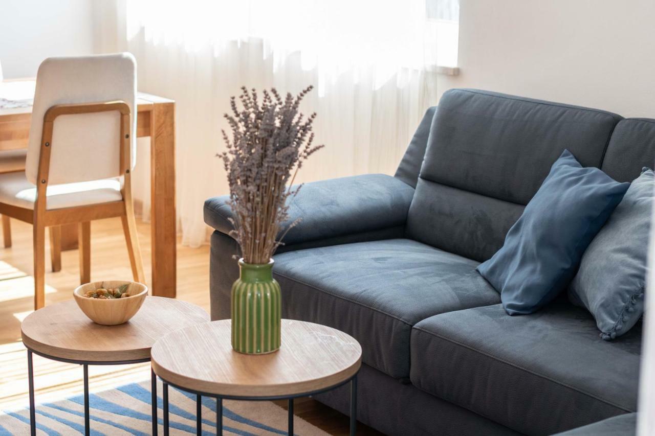 Apartment House Ivan John Подстрана Екстериор снимка