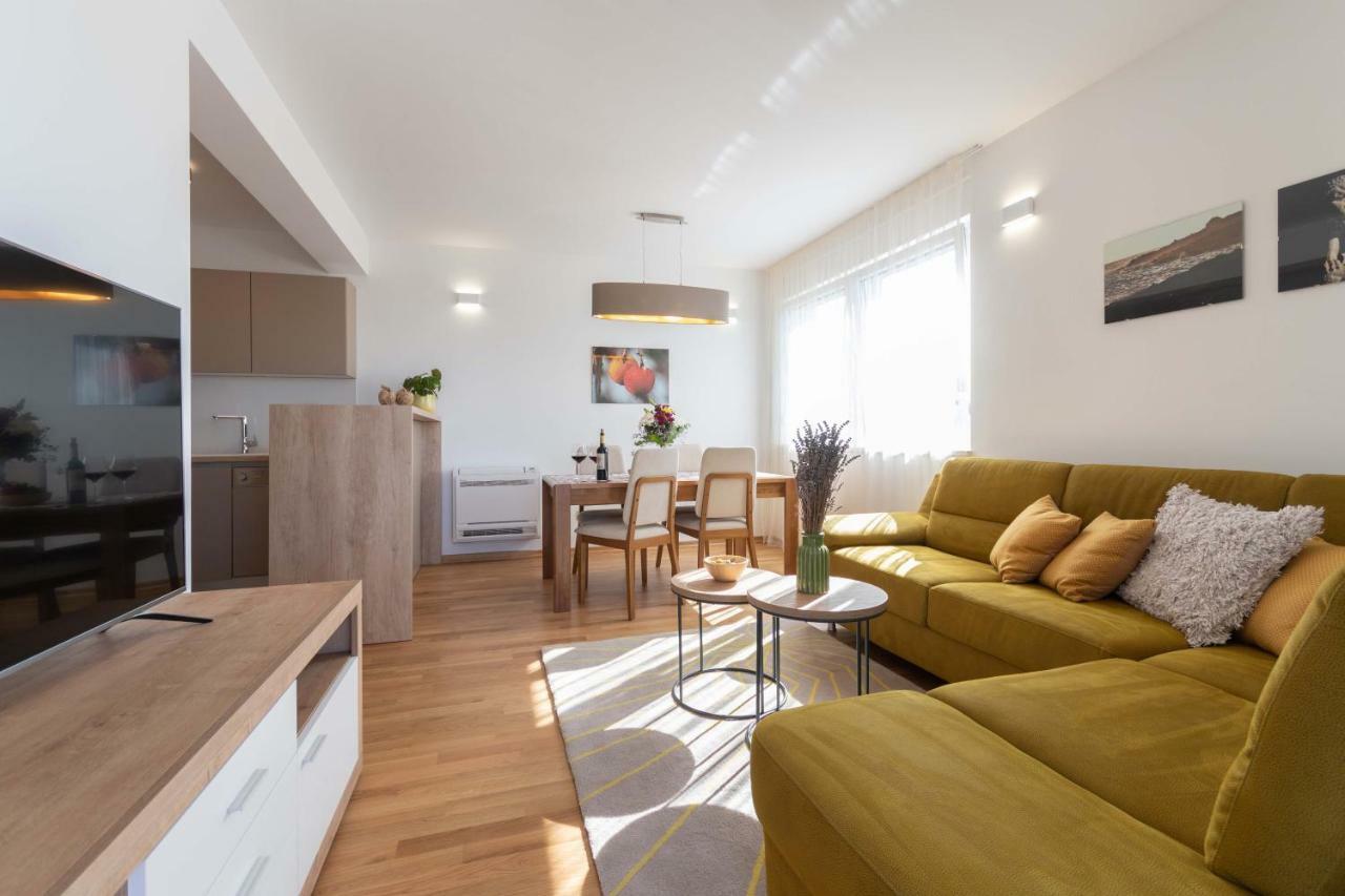 Apartment House Ivan John Подстрана Екстериор снимка