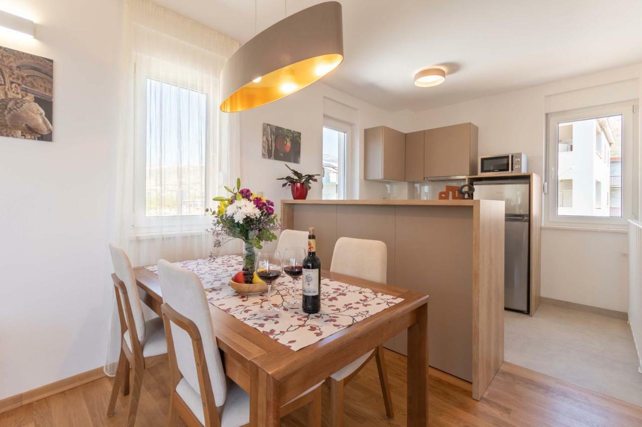 Apartment House Ivan John Подстрана Екстериор снимка